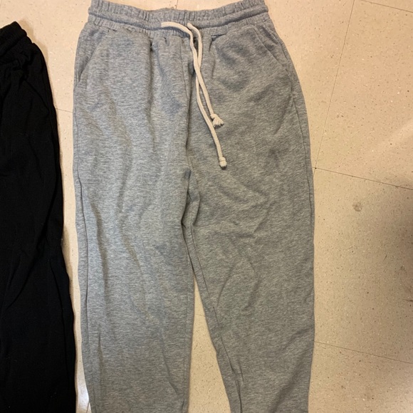 Super cute and comfy sweatpants! - Picture 2 of 6